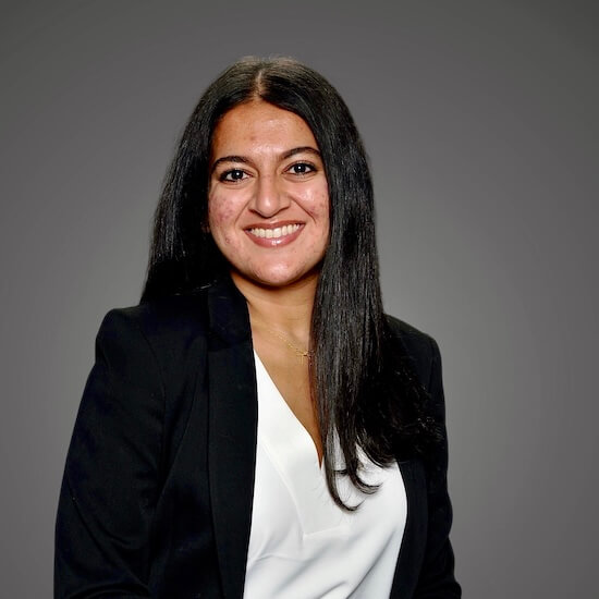 Dr. Saloni